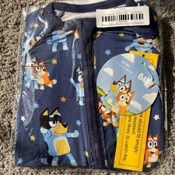 Little Sleepies Bluey Dance Mode Zippy NWT (never removed from plastic) - Picture 6 of 6